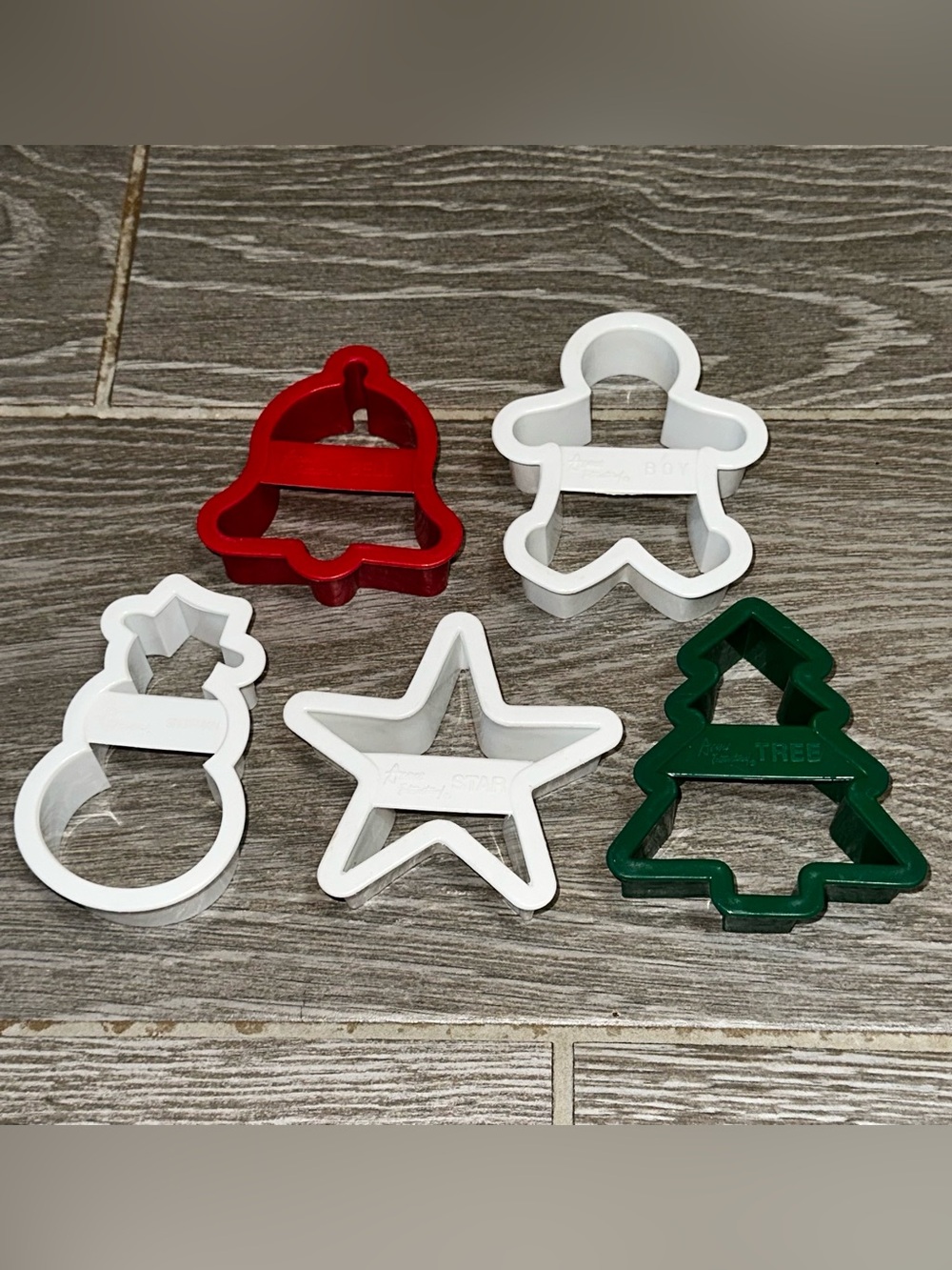 Vintage Acme Christmas Cookie Cutters Bell Tree Snowman Star Gingerbread Man